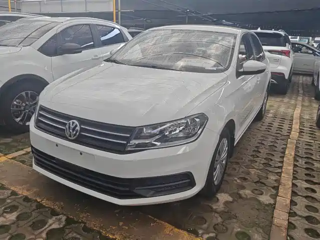 VOLKSWAGEN SANTANA 2018