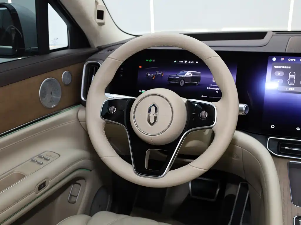 AITO ASK THE WORLD M9