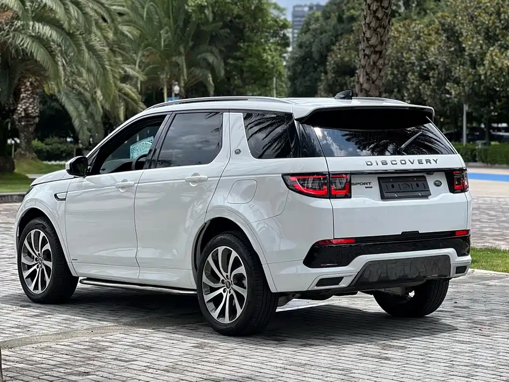 Land Rover Discovery Sport Hybrid — миниатюра 9
