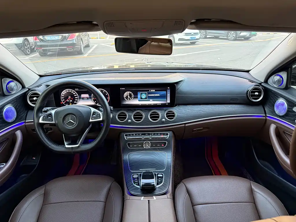 Mercedes-Benz E-Class — миниатюра 6