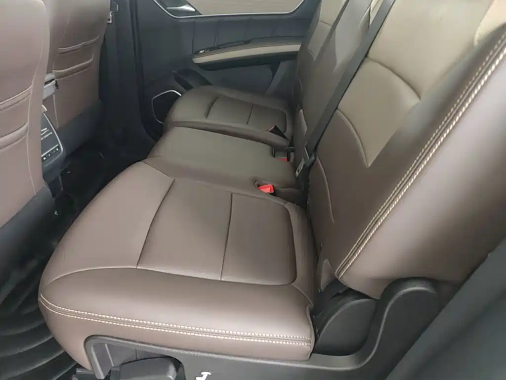 BYD MAX New Energy — миниатюра 17