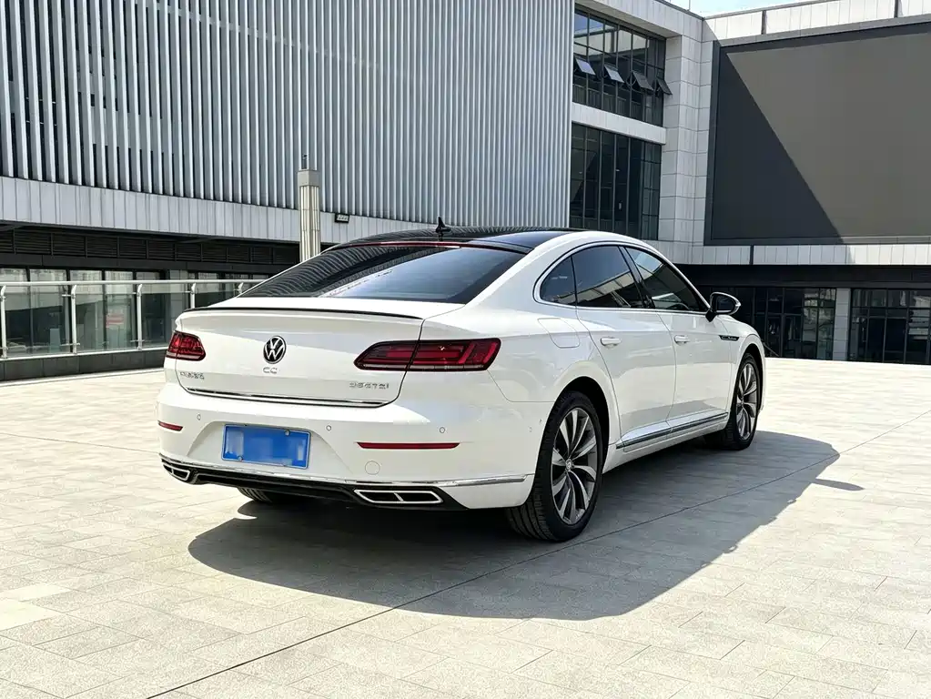 Volkswagen CC 2024 — фото 11