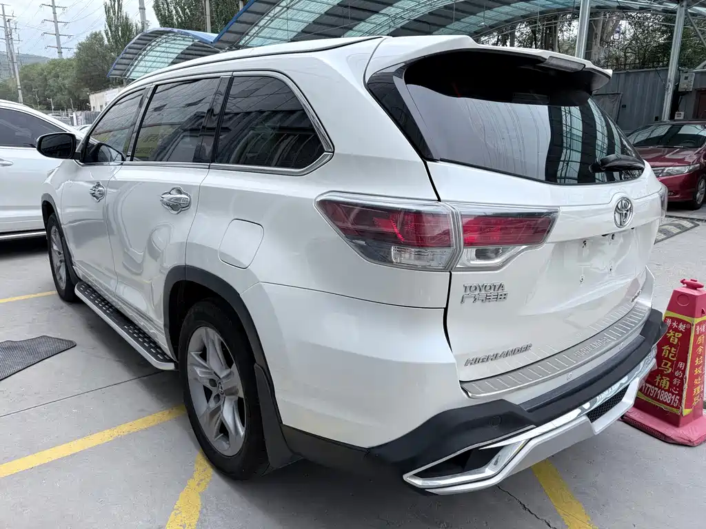 Toyota Highlander — миниатюра 17