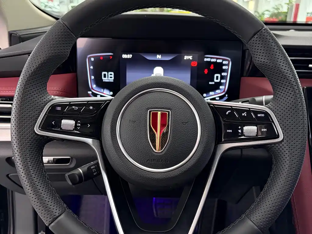 Hongqi Hongqi H5 — миниатюра 13