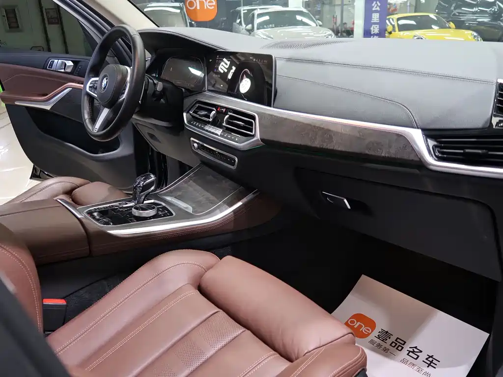 BMW X5 (Import) — миниатюра 10