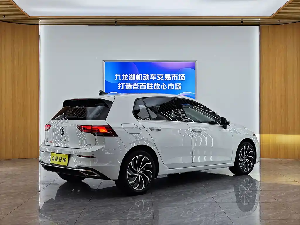 Volkswagen Golf — миниатюра 6