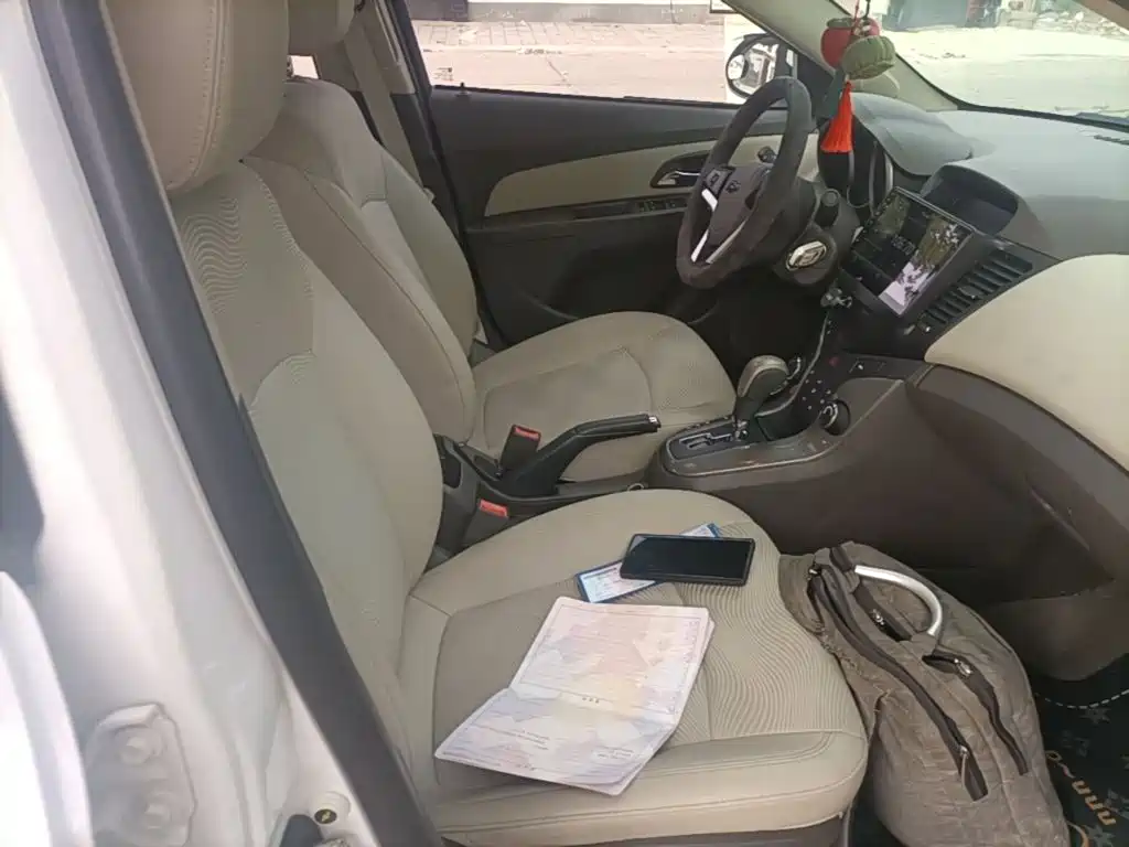 Chevrolet Cruze — миниатюра 25