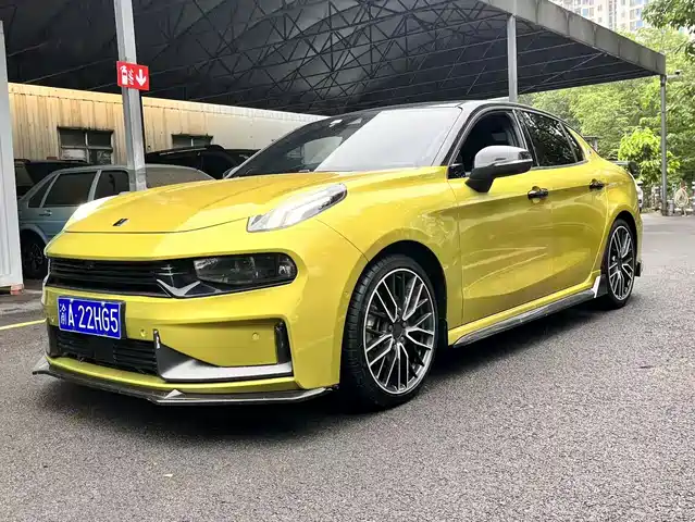 2021 Lynk & Co 03