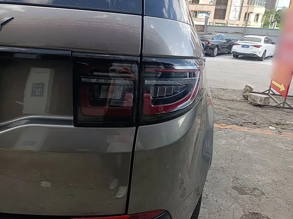 Land Rover Discovery Sport 2022 249PS R-Dynamic HSE Luxury 7 мест