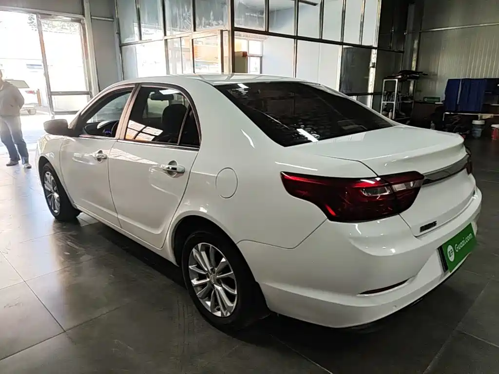 Geely Vision — миниатюра 5