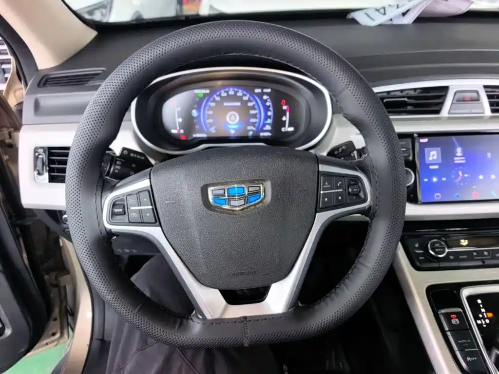 Geely Boyue — миниатюра 11