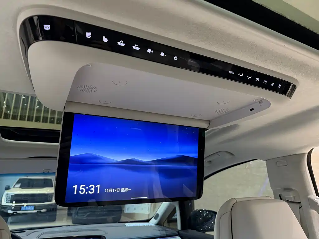 BUICK GL8 NEW ENERGY