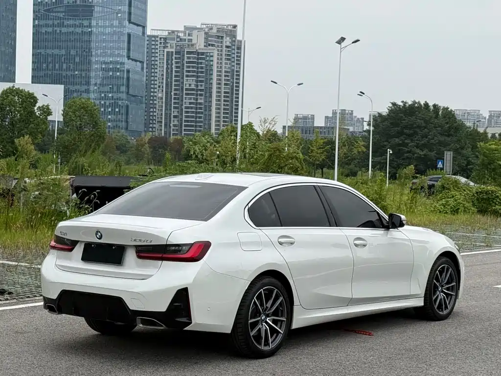 BMW 3 Series — миниатюра 7