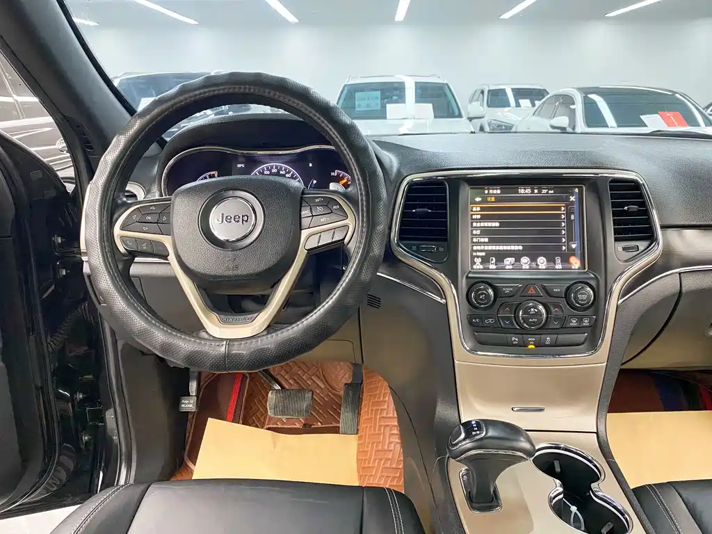 Jeep Grand Cherokee (Import) — миниатюра 16