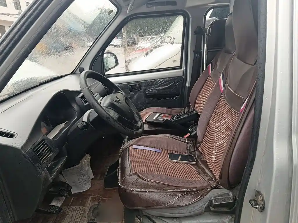 Wuling Rongguang — миниатюра 8