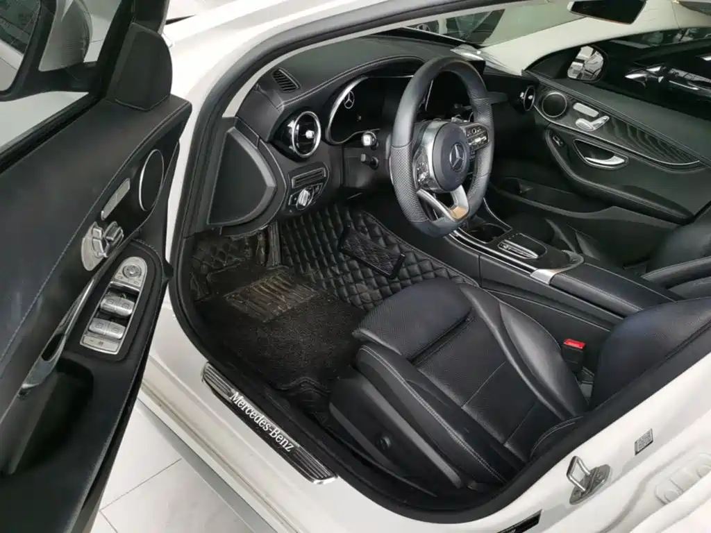 Mercedes-Benz C-Class — миниатюра 16