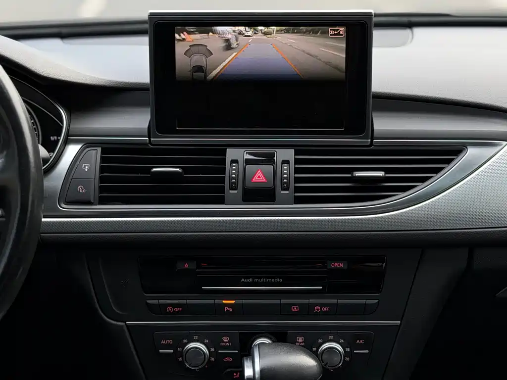 Audi A6L — миниатюра 11