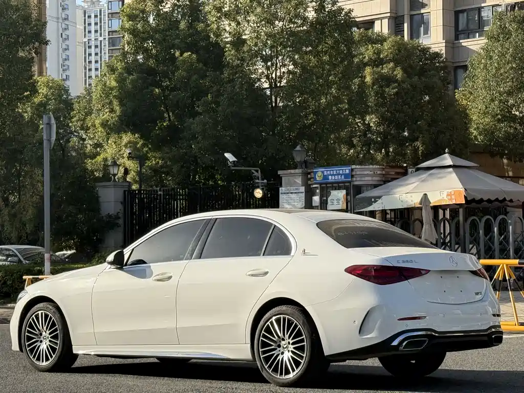 MERCEDES-BENZ C CLASS