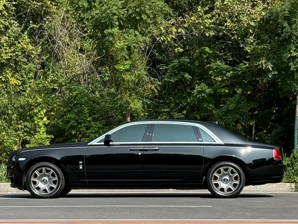 Rolls-Royce Ghost — миниатюра 2