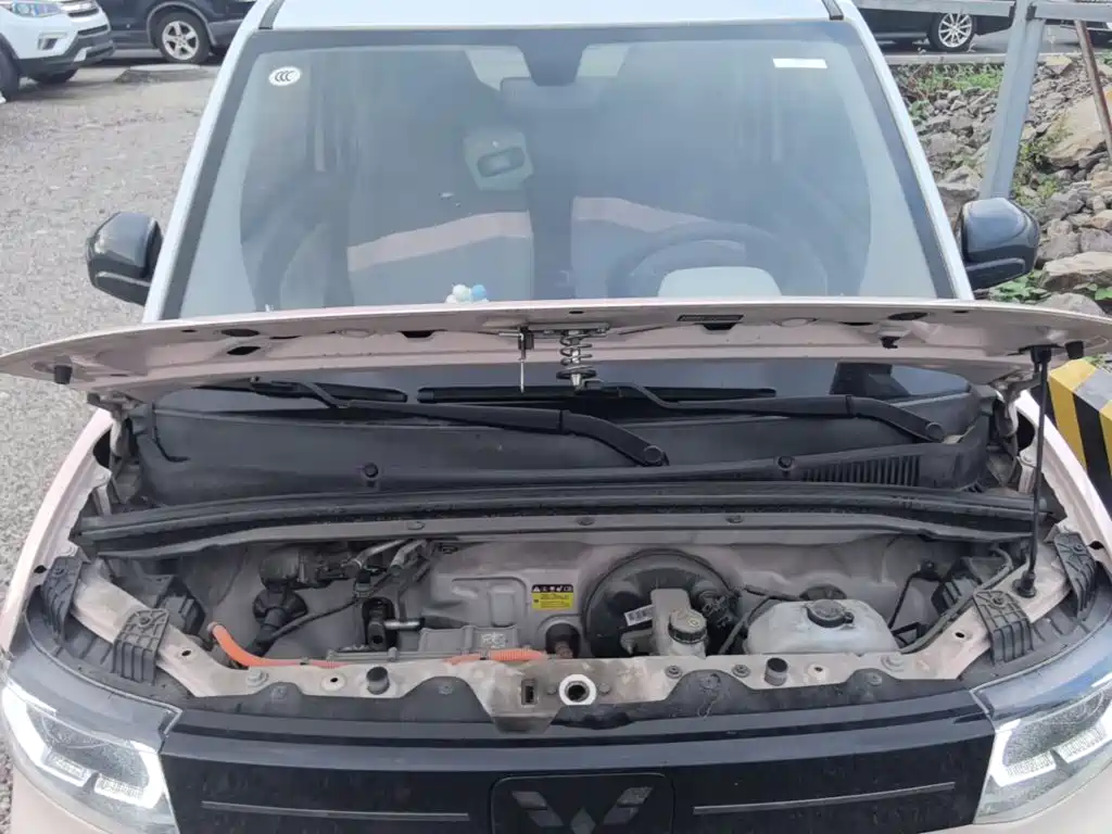 Wuling MINIEV — миниатюра 20