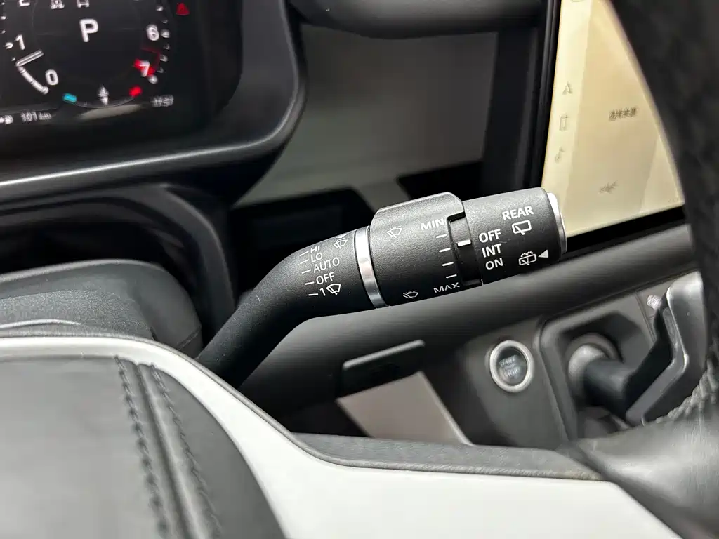 Land Rover Defender — миниатюра 11