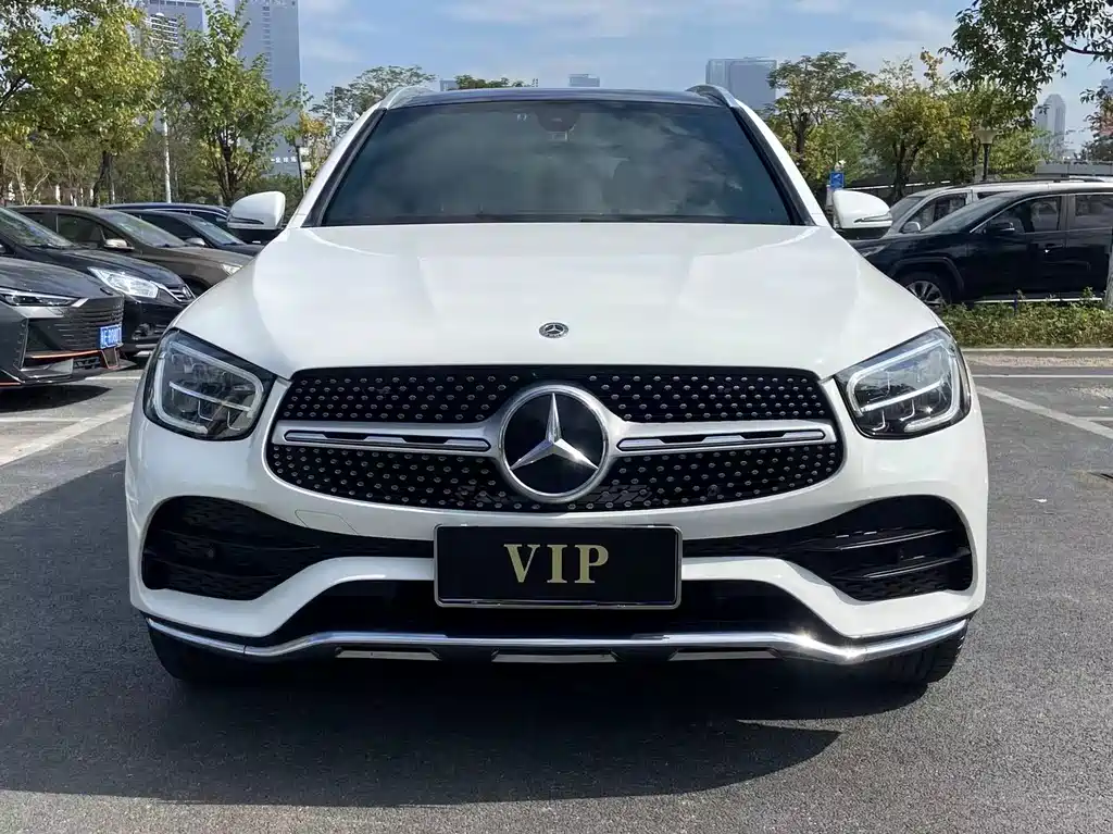 MERCEDES-BENZ GLC