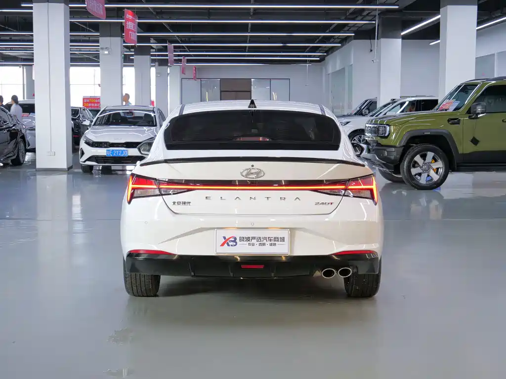 Hyundai Elantra — миниатюра 7