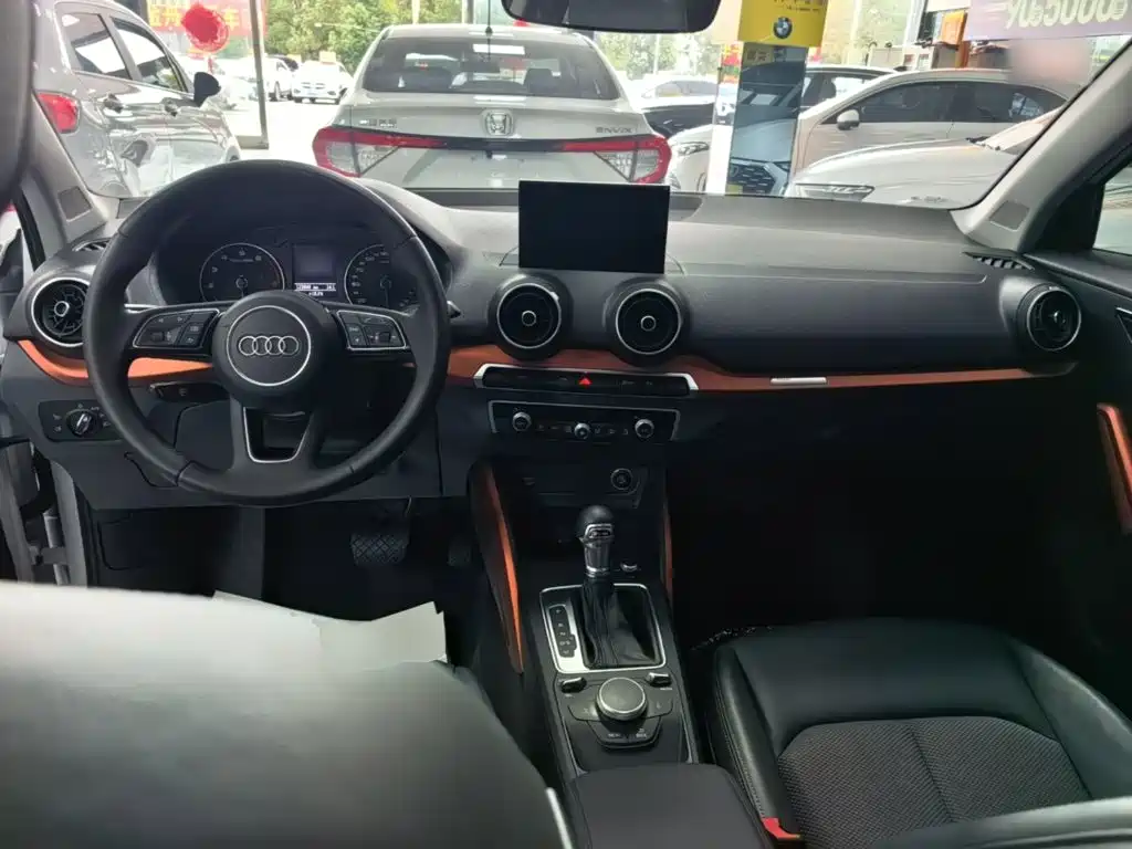 Audi Q2L — миниатюра 10