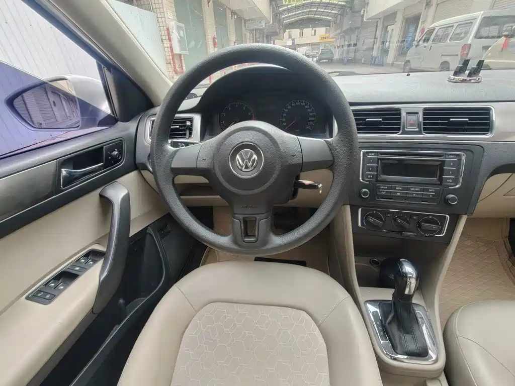 Volkswagen Santana — миниатюра 12