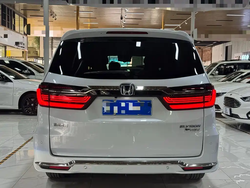 Honda Elysion — миниатюра 6