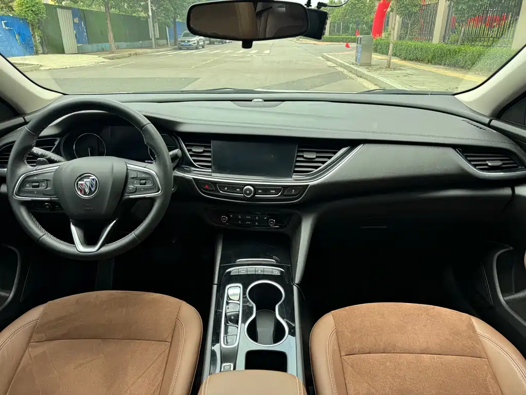Buick Regal — миниатюра 5