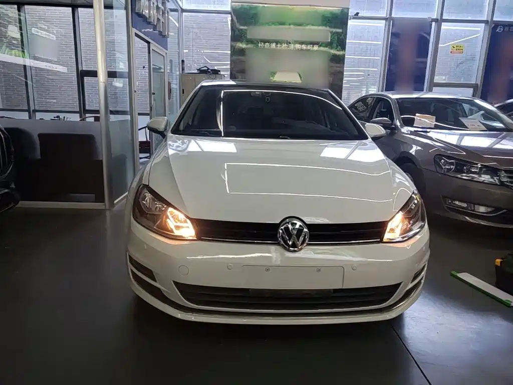 Volkswagen Golf — миниатюра 3