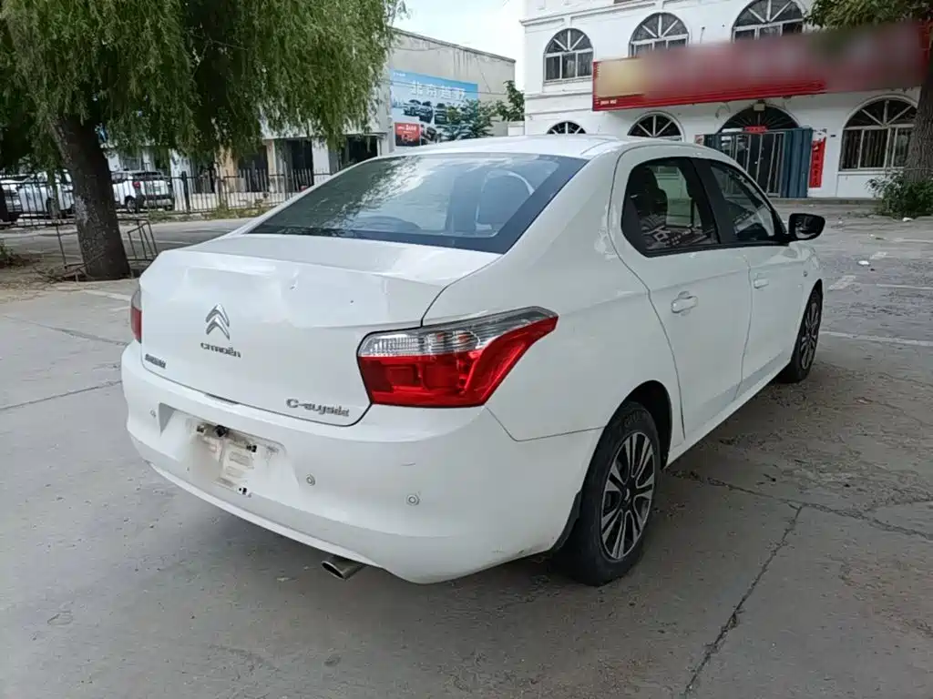 Citroen Elysee — миниатюра 7