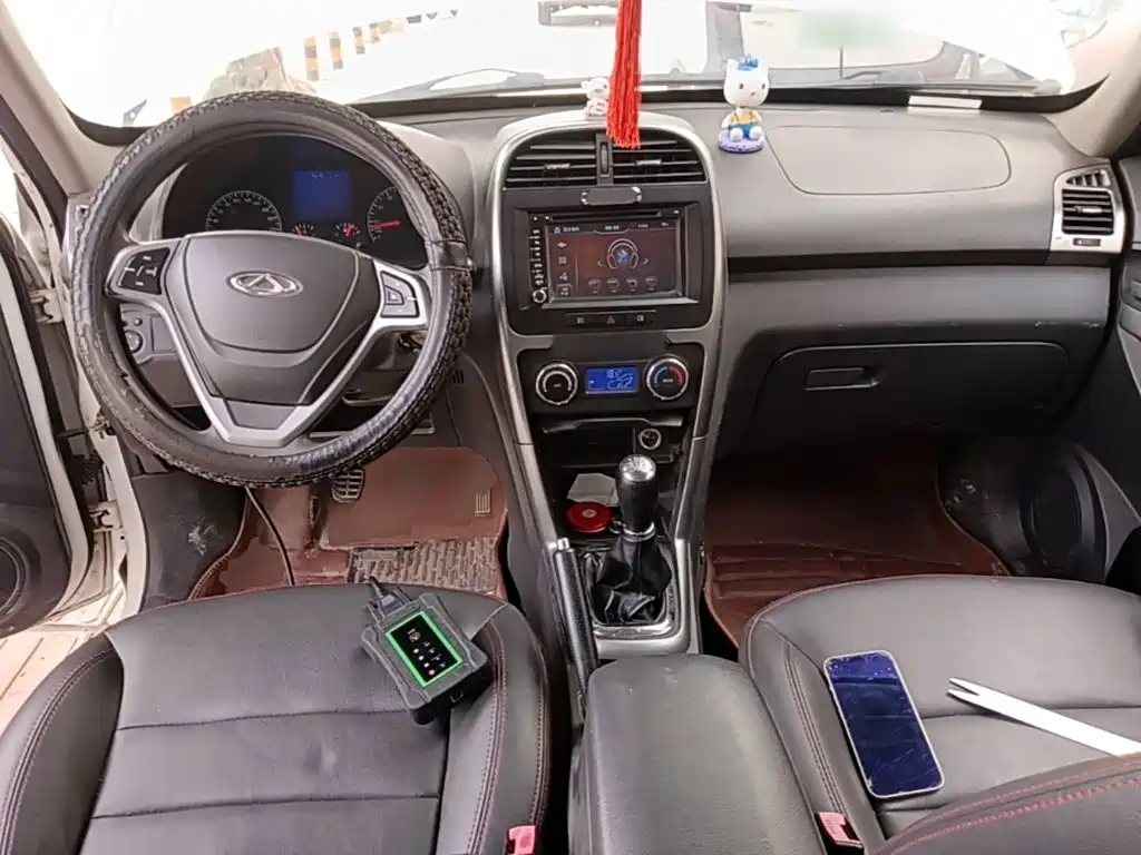 Chery Tiggo 3 3 2015 1.6L MT Sport