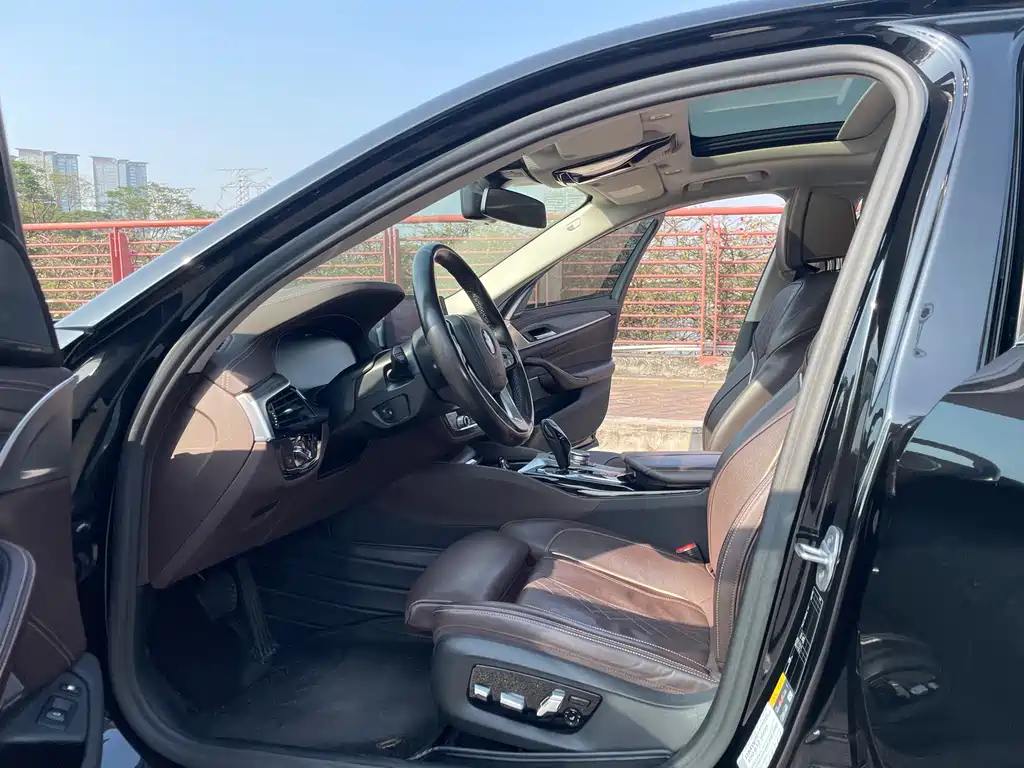 BMW 5 SERIES NEW ENERGY