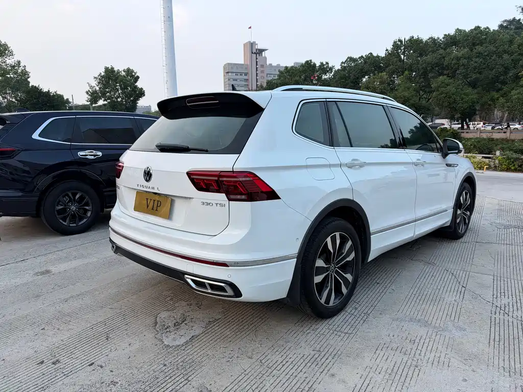 Volkswagen Tiguan L — миниатюра 9
