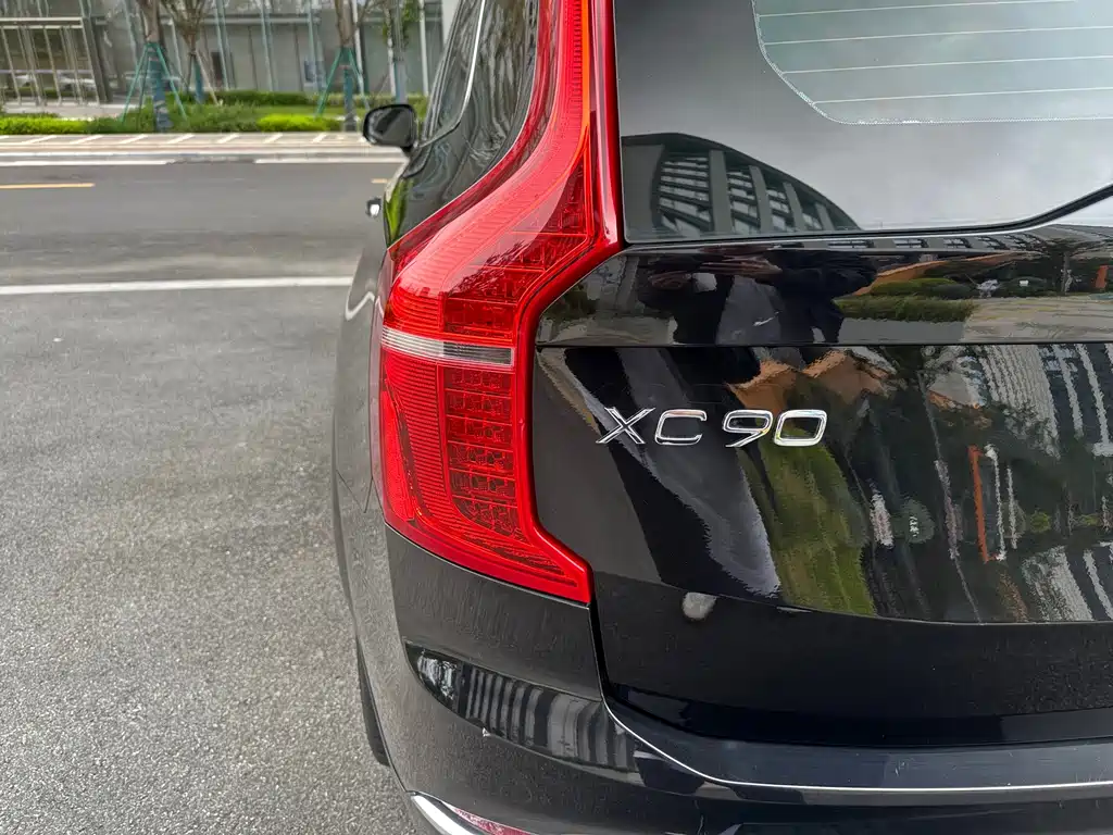Volvo XC90 — миниатюра 14