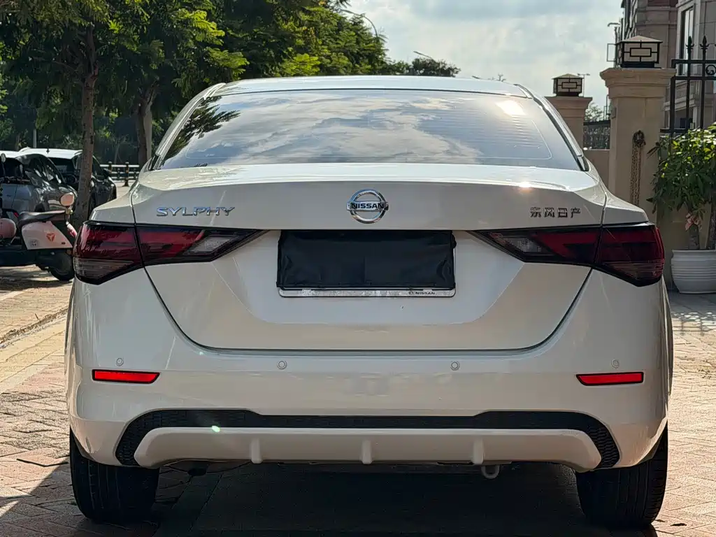Nissan Sylphy — миниатюра 8