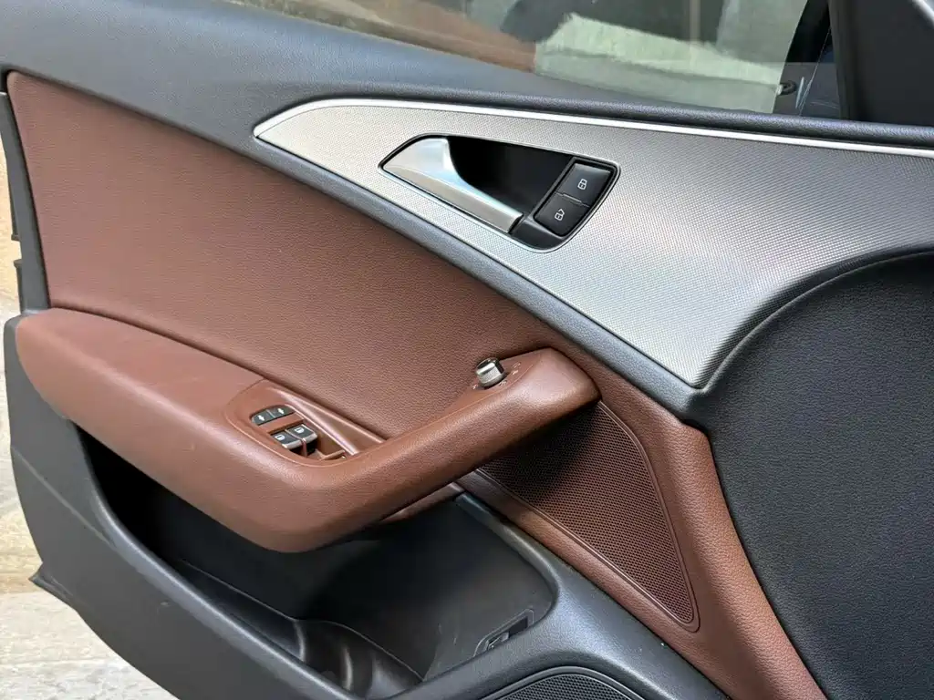 Audi A6L — миниатюра 6