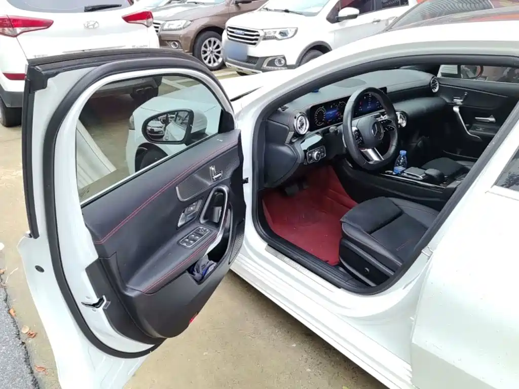 Mercedes-Benz A-Class — миниатюра 16