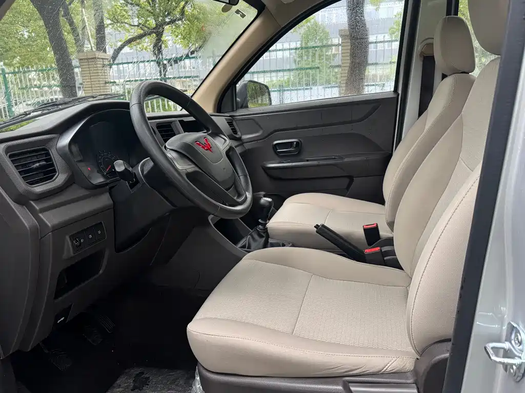 Wuling Hongguang V — миниатюра 16