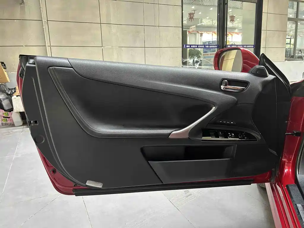 Lexus IS — миниатюра 9