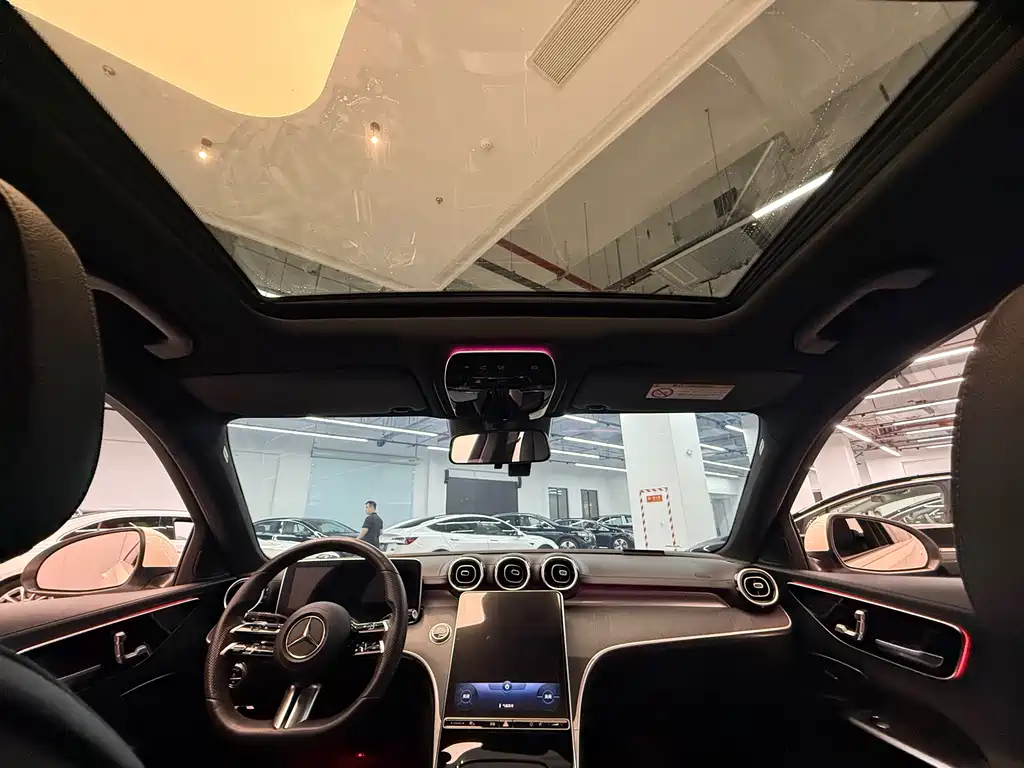 Mercedes-Benz C-Class — миниатюра 11