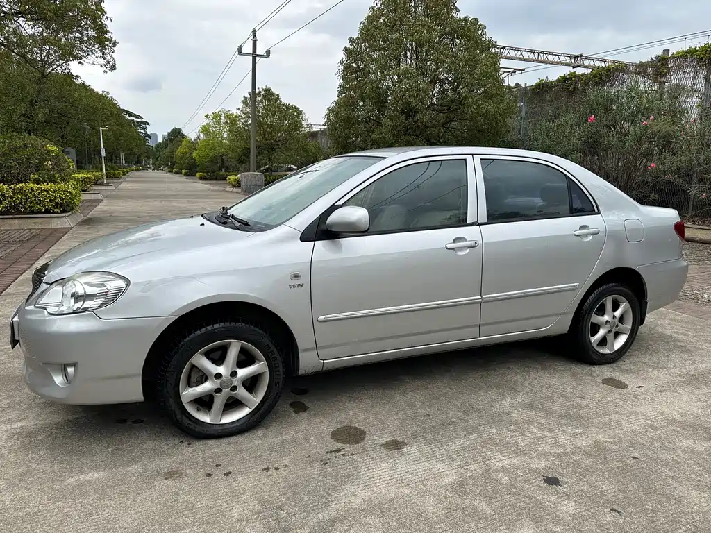 Toyota Corolla 2011 1.6L AT