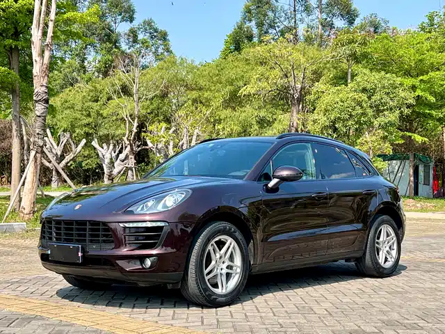 PORSCHE MACAN 2018