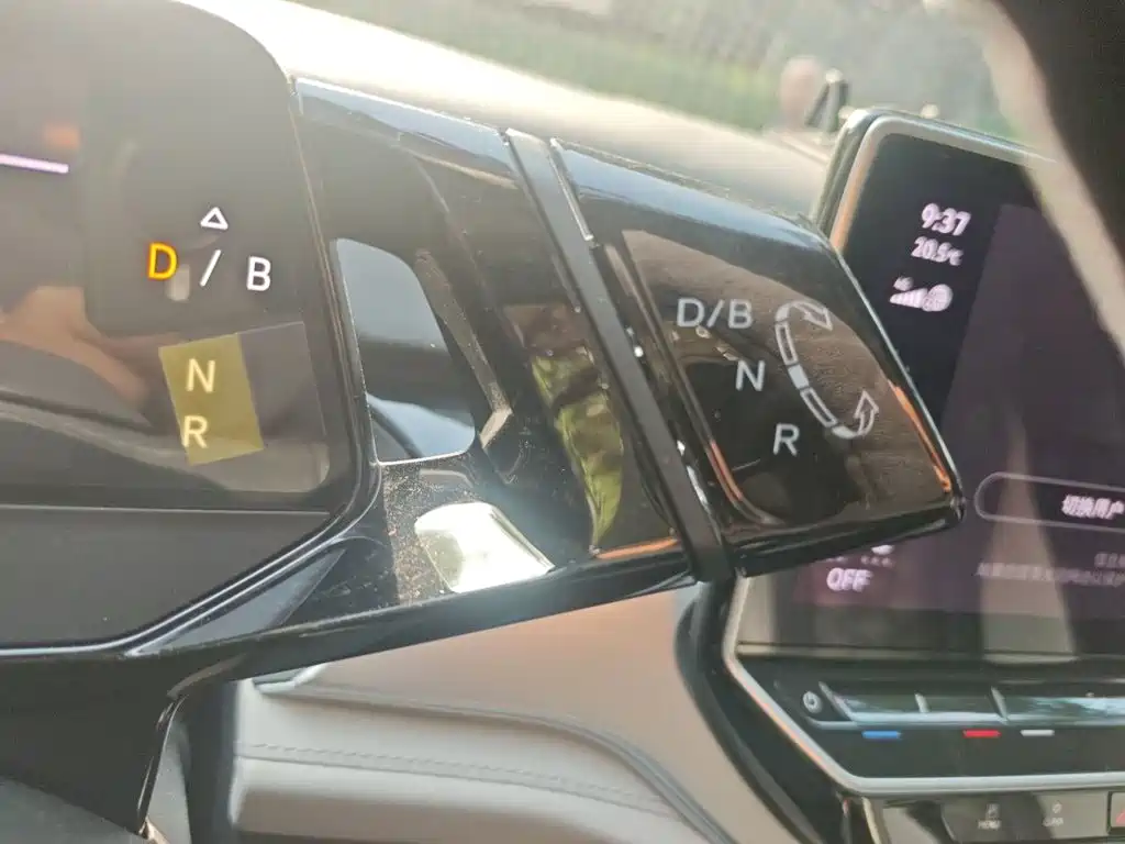 Volkswagen ID.6 Crozz — миниатюра 7