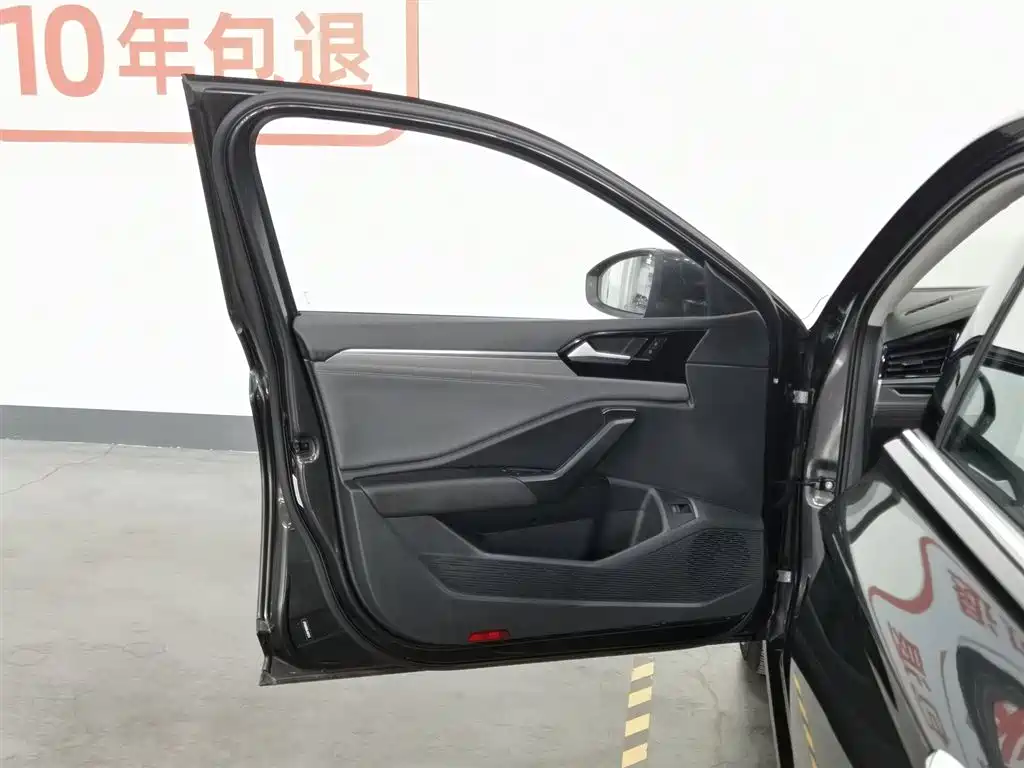 Volkswagen Sagitar 2021 280TSI DSG Comfort Smart Connect
