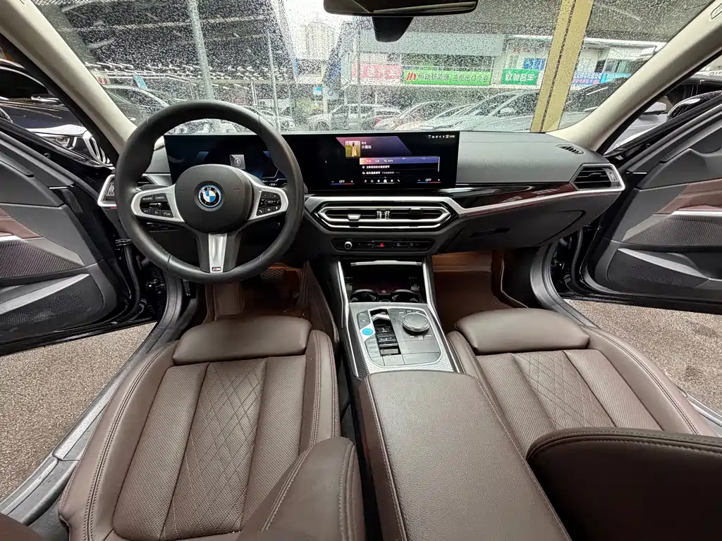 BMW i3 — миниатюра 16