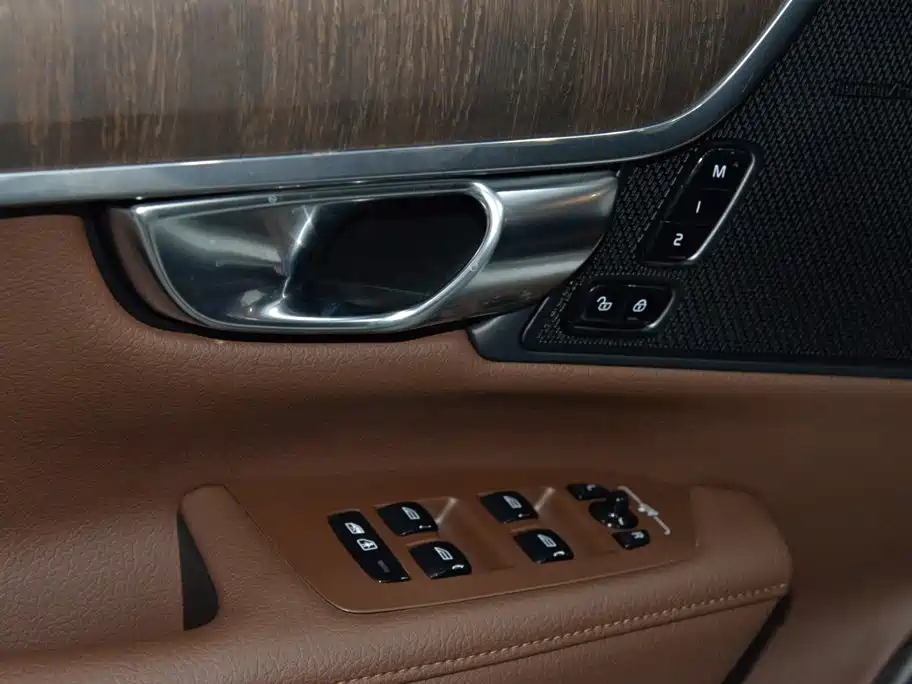 Volvo V90 — миниатюра 6