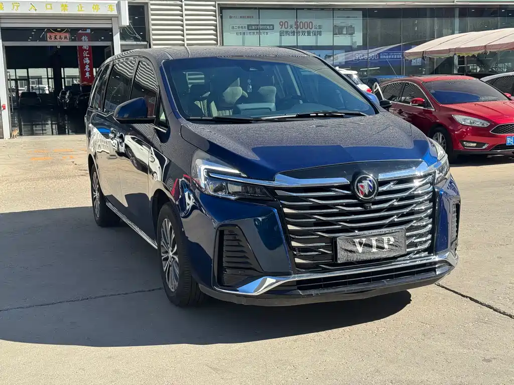 Buick GL8 — миниатюра 3